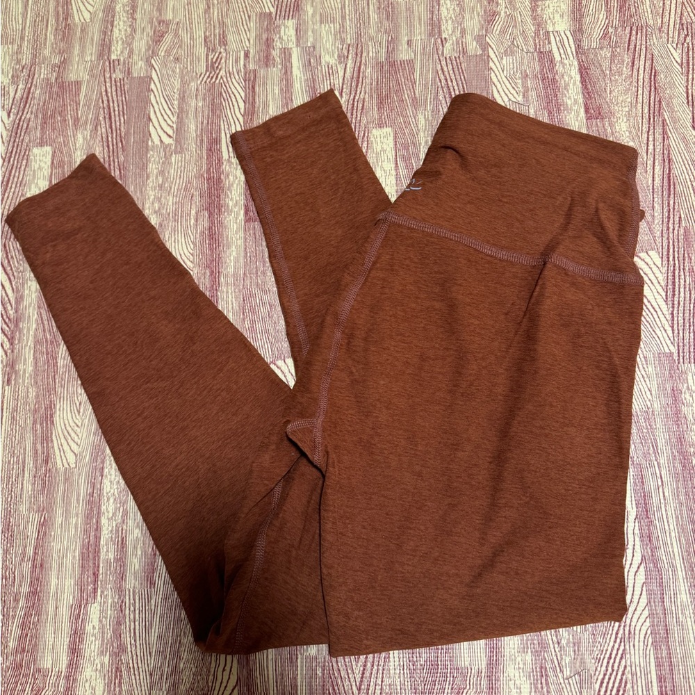 Beyond Yoga womans Rust Leggings